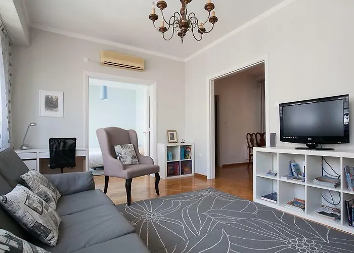 Ermou 44 - Family Apartment